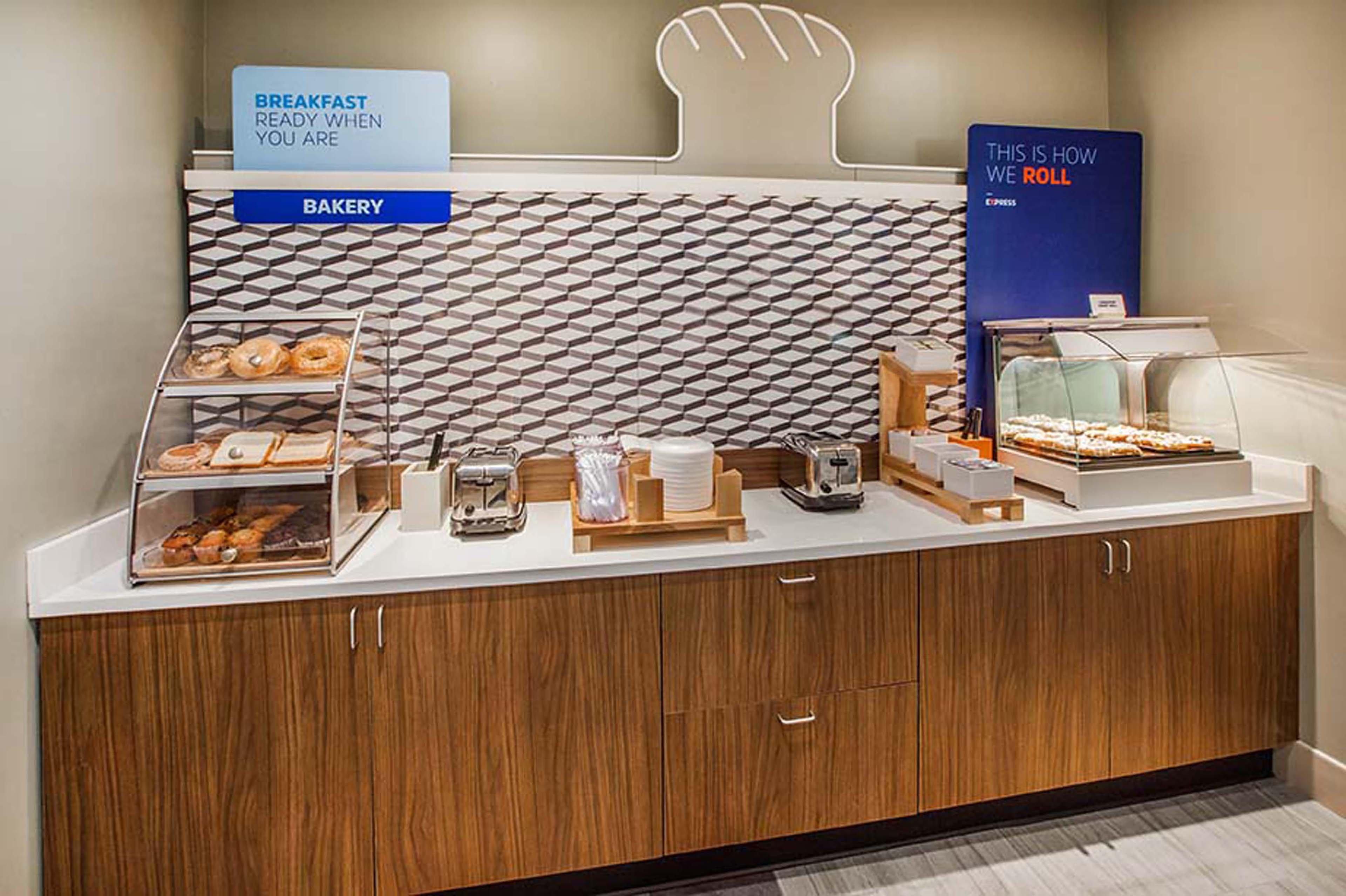 Holiday Inn Express Brooklyn - Kings Hwy, An Ihg Hotel Nueva York Exterior foto